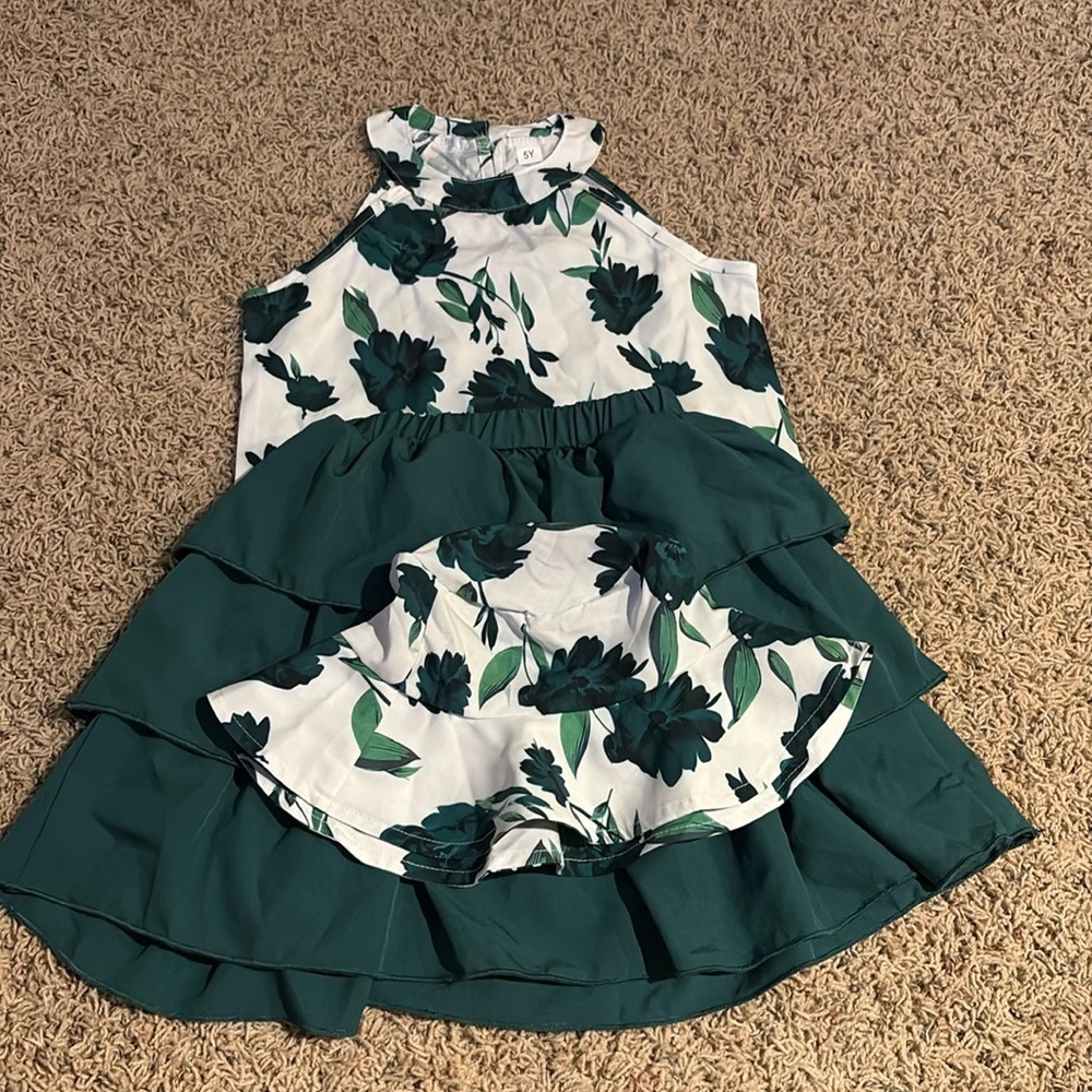 Kids Floral Halter Top with Ruffle Skirt and matching Hat​​​